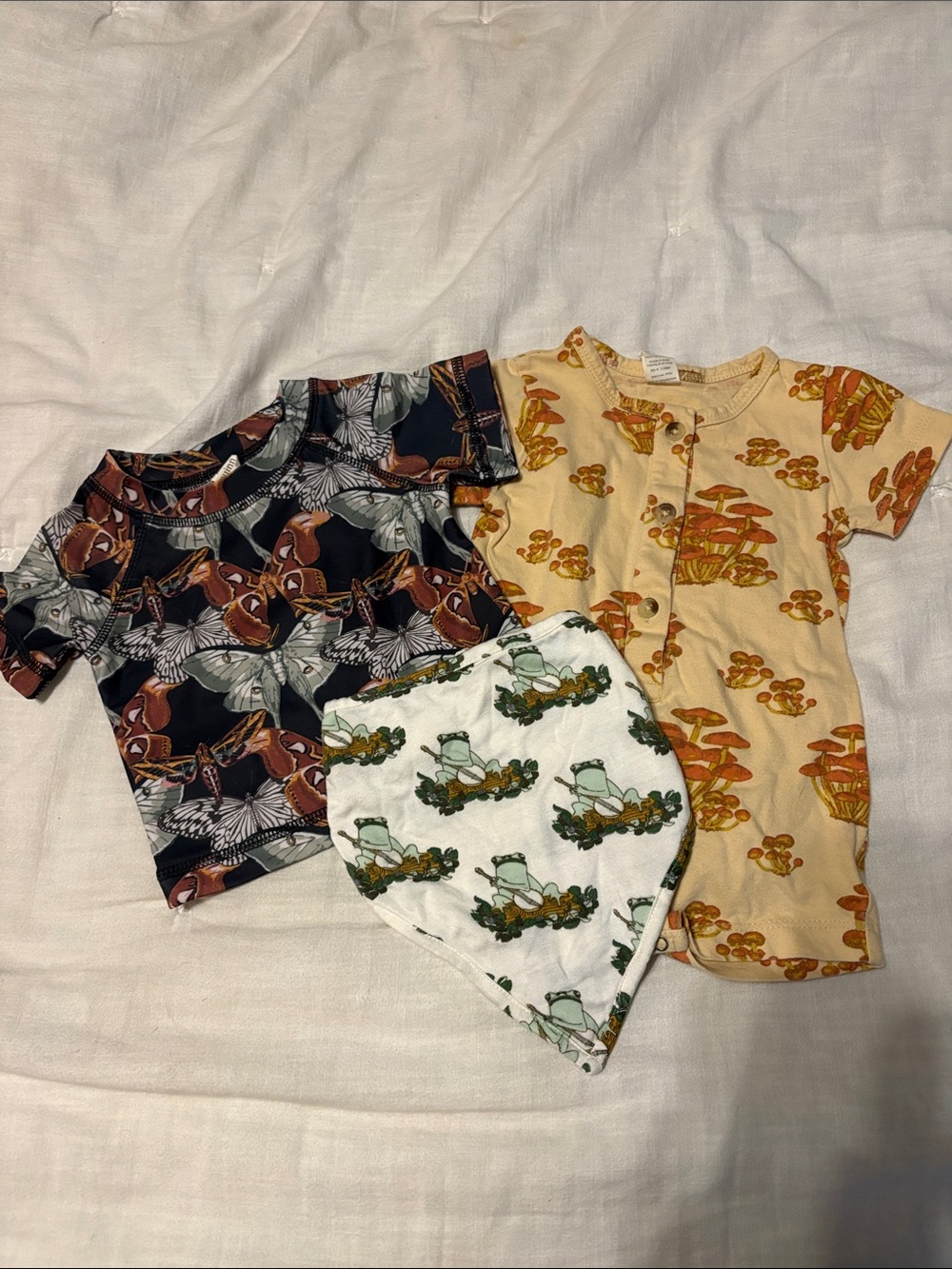 Kate Quinn moths, mushrooms and banjo frog bundle 3-6m